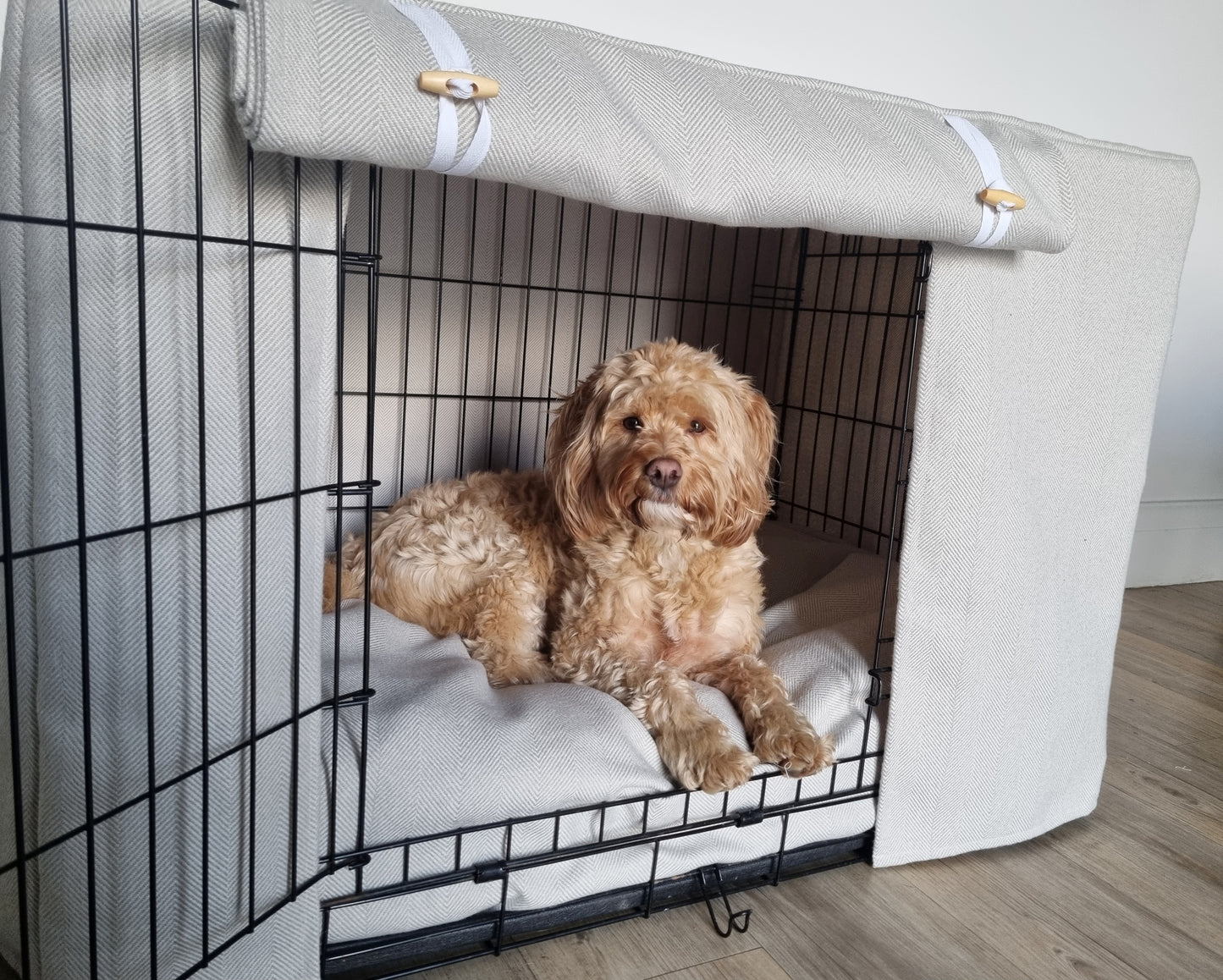 Dog crate set in neutral herringbone design. Featuring aesthetic dog crate bedding - cover, crate bumper and mattress. A perfect training aid for dog crate training.