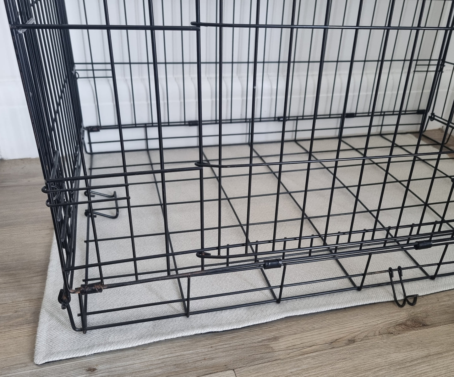Crate floor protector mat