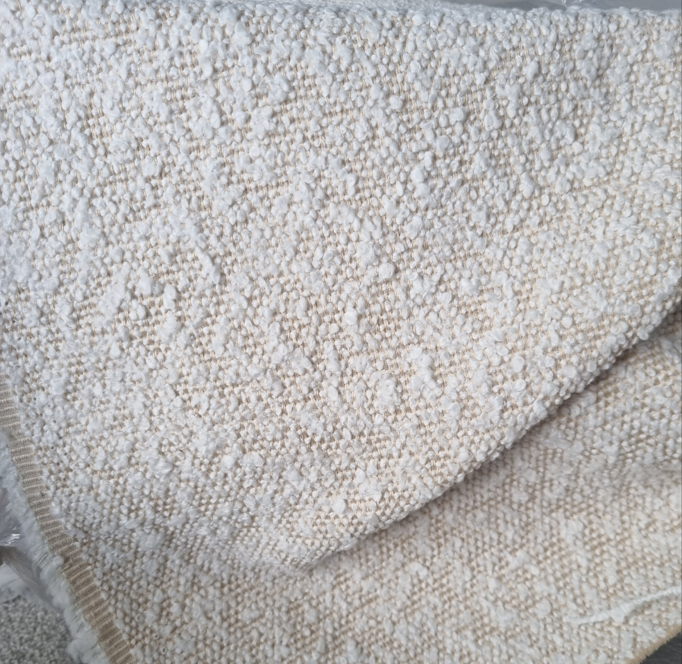 Dog crate cover - ivory/beige bouclé