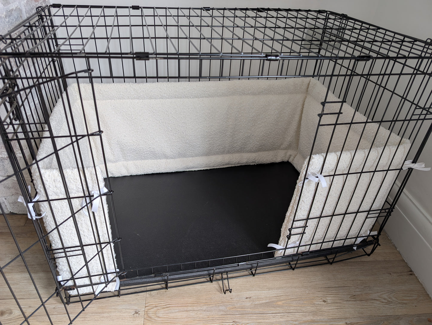 Dog crate bumper - off-white boucle