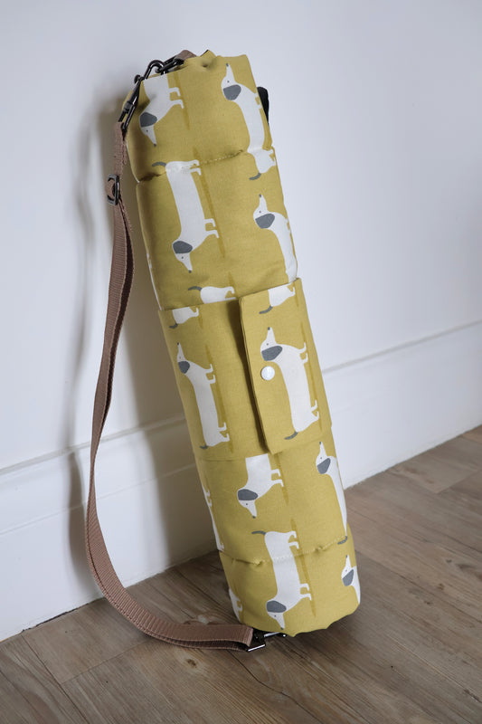 Dog settle mat/Travel mat - Ocre dachshund design