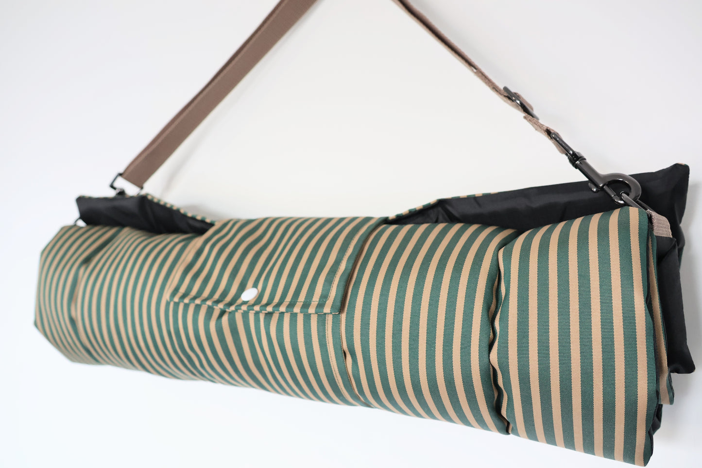 Dog settle mat/Travel mat - Green striped water repellent