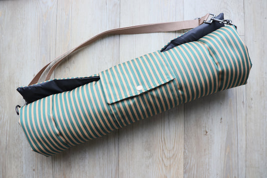 Dog settle mat/Travel mat - Green striped water repellent