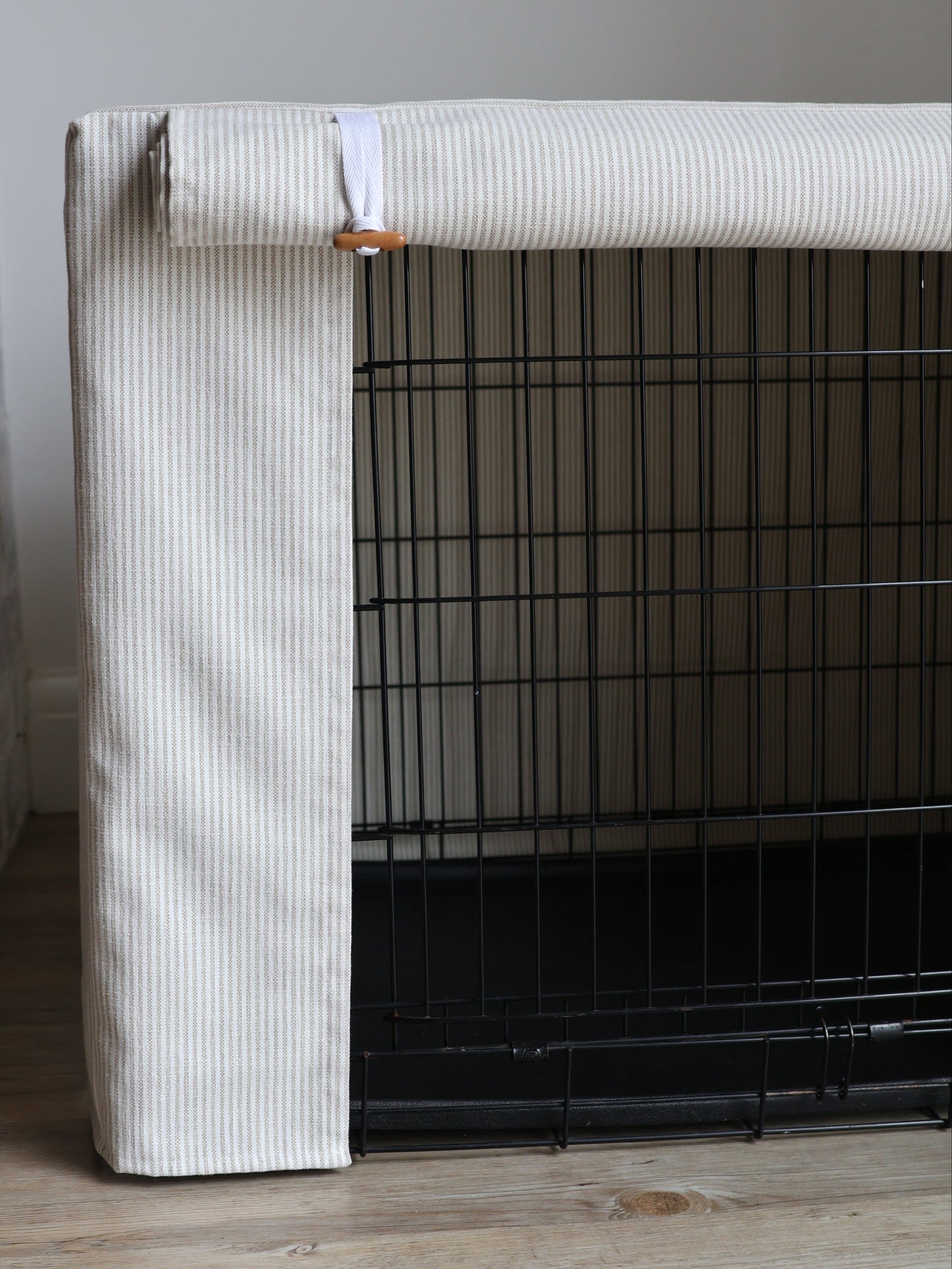 Dog crate cover - Natural pinstripe