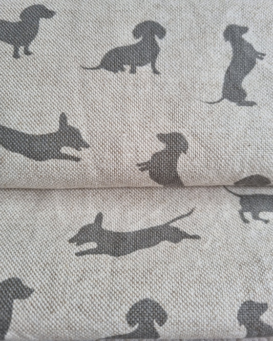 Dog crate bumper - Neutral dachshund design