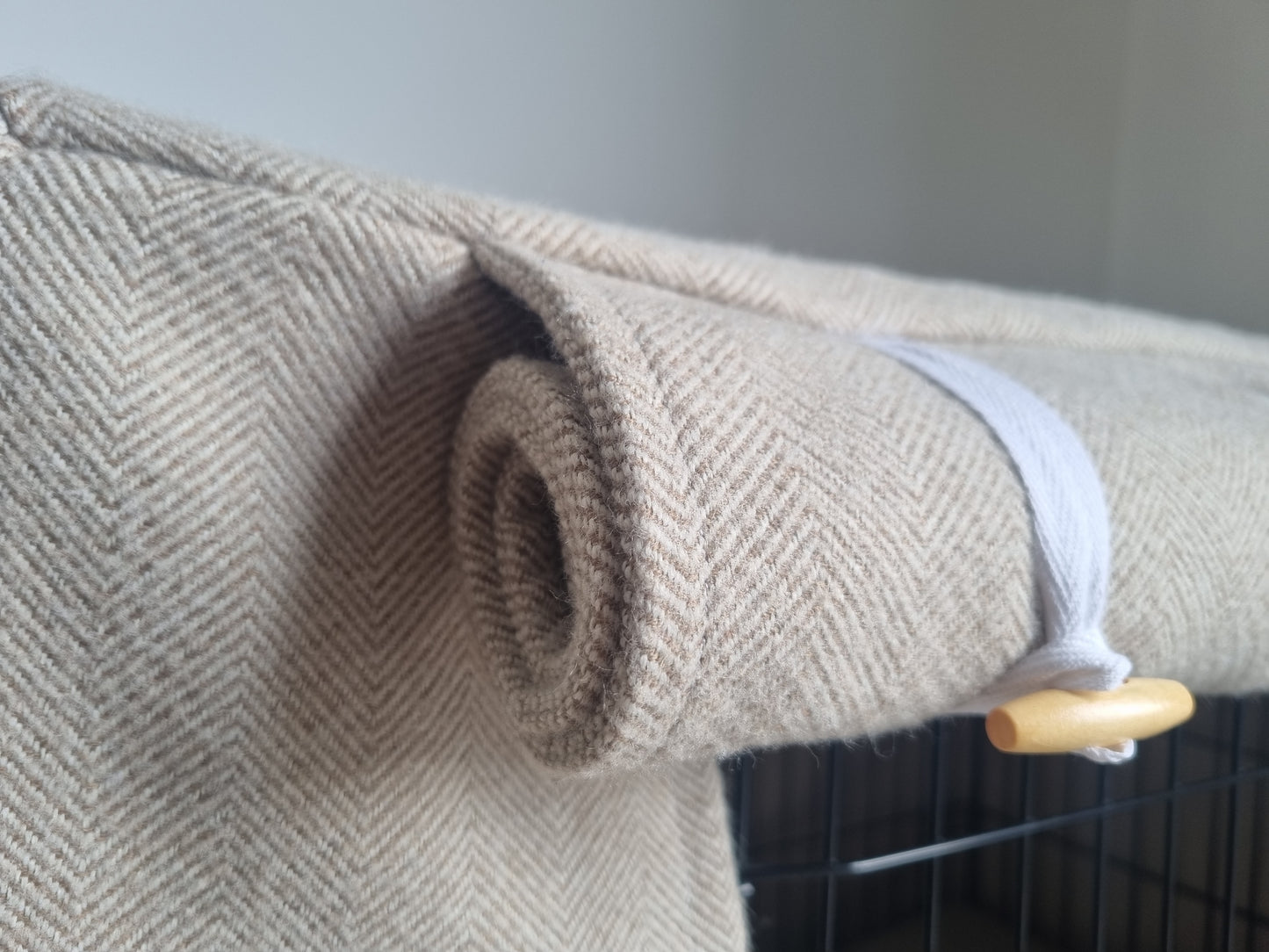 Dog crate cover - Taupe herringbone design